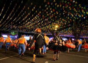 Santos das festas de Junho pelo Brasil