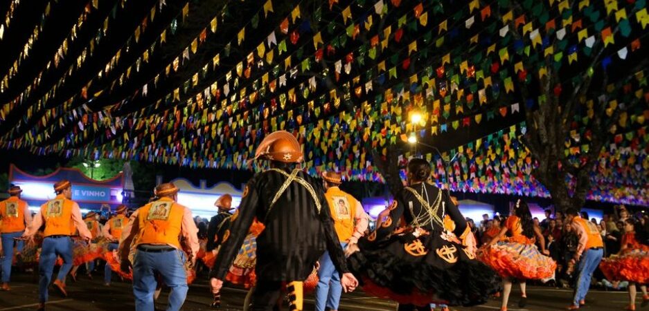 Santos das festas de Junho pelo Brasil