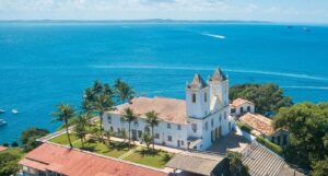 🕊️ Milagre de Fé: A História da Baiana que Teve uma Filha Após Orar a Santo Antônio