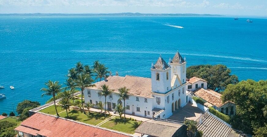 🕊️ Milagre de Fé: A História da Baiana que Teve uma Filha Após Orar a Santo Antônio